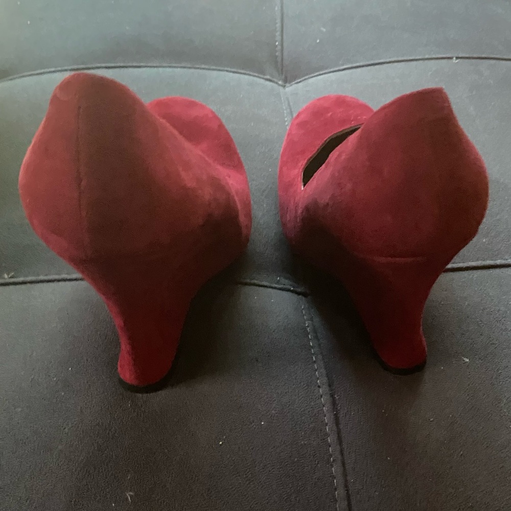 Shoes - Picture 3 of 3